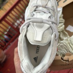 CLEAN Size 10 BEIGE YEEZY'S