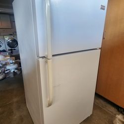 Frigidaire Refrigerator