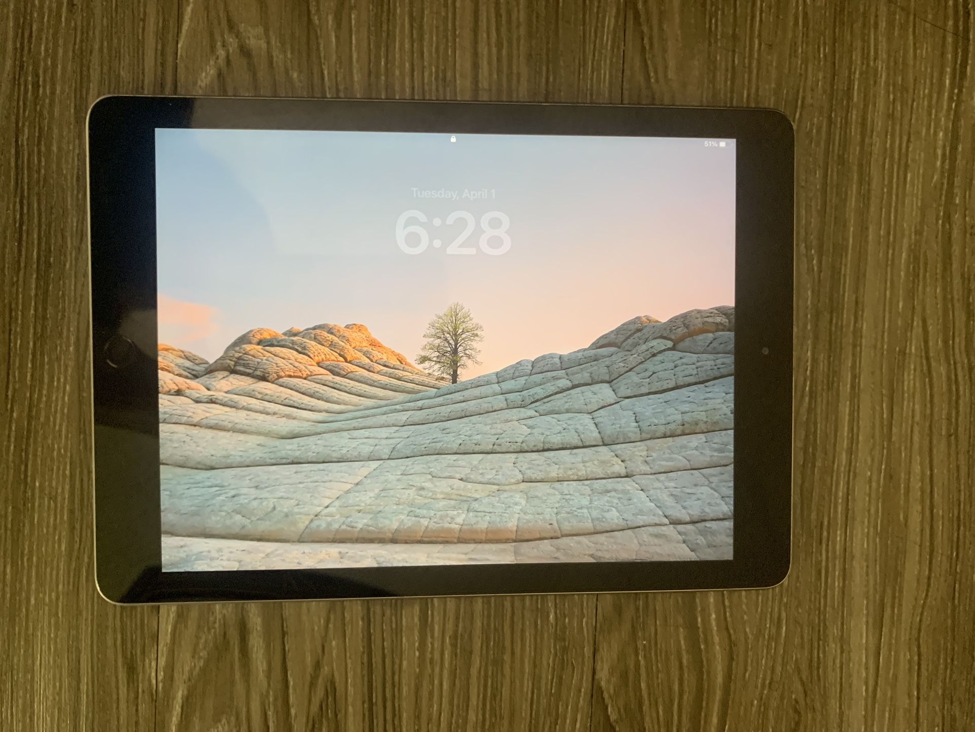 Apple iPad 6th Generation 128GB Wifi Only
