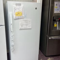 Freezer New Open Box And 1 Year Warranty 