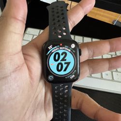 Apple Watch Series 7 Nike 