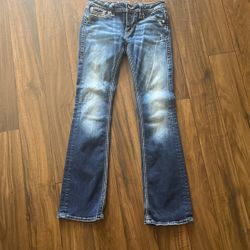 Women’s Rock Revival Jeans