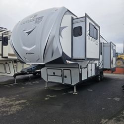 2017 Outdoors RV Glacier Peak 30RLS