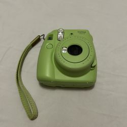 Fujifilm Instax Mini 9 Instant Film Camera Lime Green With Matching Case
