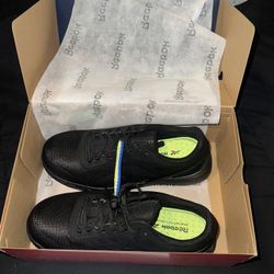 New Reebok Work Shoes – Size 9.5W