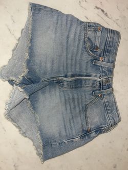 Women’s Levi’s Size 26