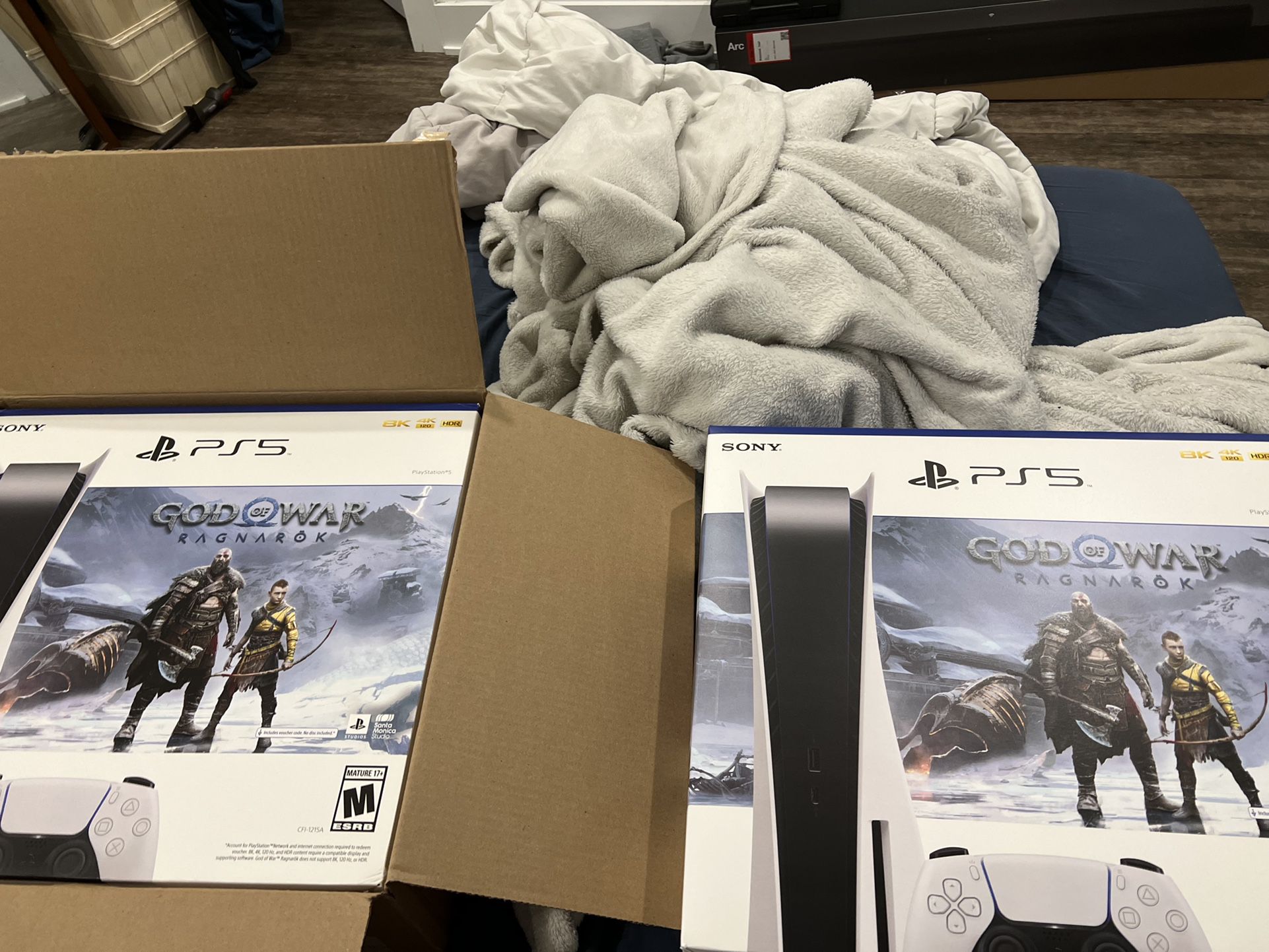PS5 God Of War Bundle (new Box Never Opened)