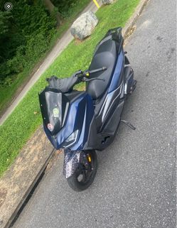 2023 gas scooter with a title
