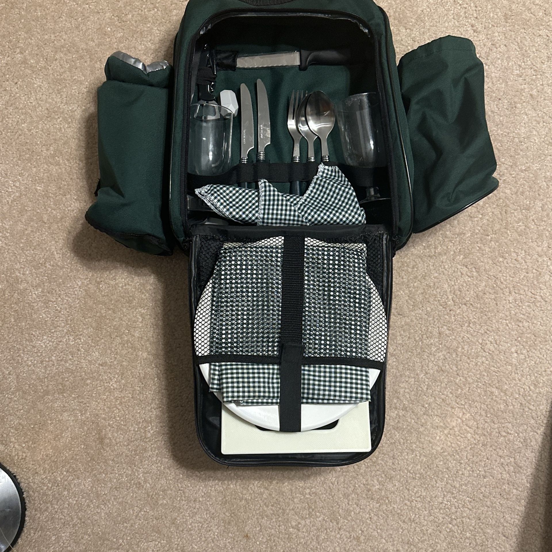 Picnic For Two Backpack – Holds Two bottles