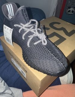 Adidas Yeezy Boost 350 V2 Black Men’s Size 11.5 Brand New