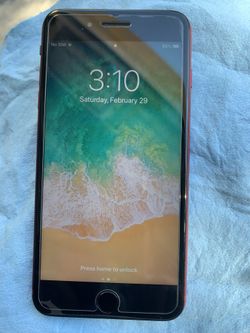IPhone 8 Plus unlocks