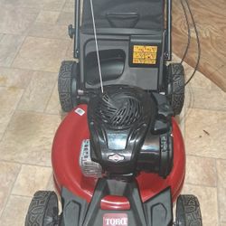 TORO SELF PROPELLED MOWER