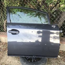 USED FRONT PASSENGER SIDE DOOR 2010-2015 TOYOTA PRIUS REGULAR.