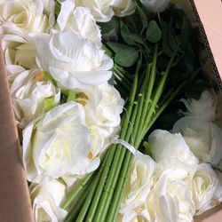 150 Pieces White Artificial Rose Flower Realistic Silk Wedding Roses With Bouquet Stems Plastic DIY Fake Rose For Wedding Home Centerpieces Party Brid