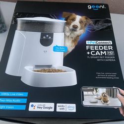 Geeni Pet Connect Feeder with Camera, 7 Liter Automatic Pet Dog & Cat Pet Feeder HD Camera