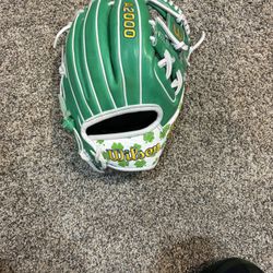 a2000 Baseball glove 