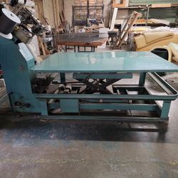 Singer Industrial Queen Mattress Tape Edge Machine 