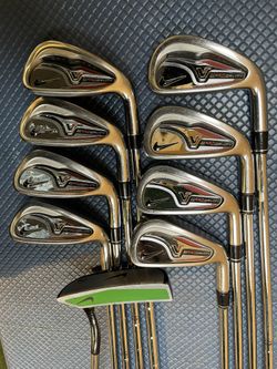 Nike golf club for man right hand With Putter And Golf Bag All In The Pictures (ready To Go Play)