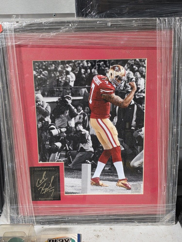 Colin Kaepernick San Francisco 49ers Framed Football Photo Display Collectible