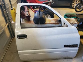 94-01 Dodge Ram 1500,2500,3500 Passenger 