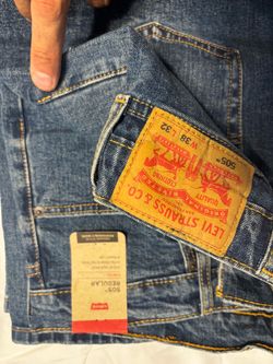 NWT Levi's 505 Regular Fit Jeans - Men's Size 38x32 Medium Wash Blue