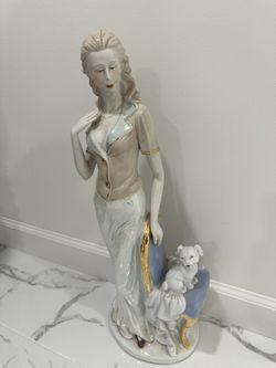 Statue