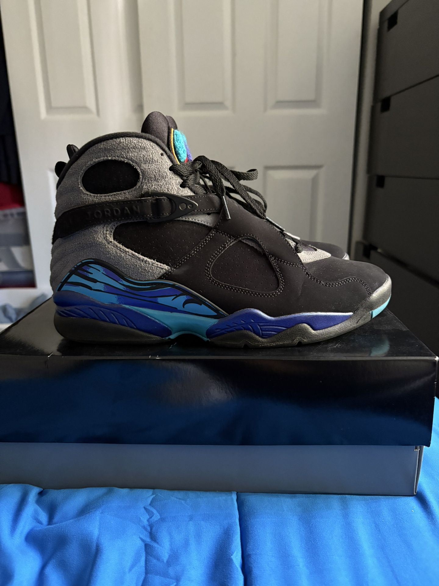 Air Jordan 8 Retro (Aqua)