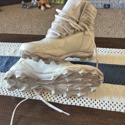 Under Armor Football Softball Lacrosse Cleats Size 11.5
