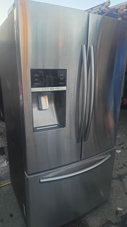 Fridge Samsung 3 Doors 💲 399
