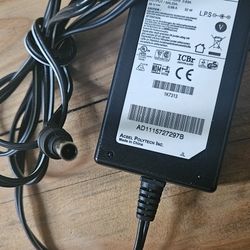 Random 32 W DC CHARGER