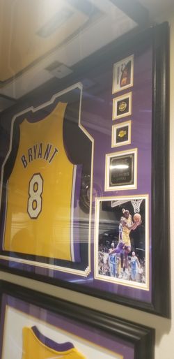 💜💛 Kobe Bryant Lakers Jersey Signed Framed Upper Deck UDA Panini not Lebron James MJ Jordan Basketball