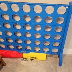 Large Checkers Set !!! Military Move! Must Go