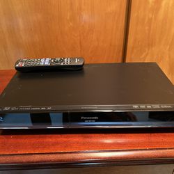 Panasonic Blu-ray Player  DMP-BDT 300