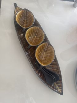 Leaf-Shaped Ceramic Serving Set New 