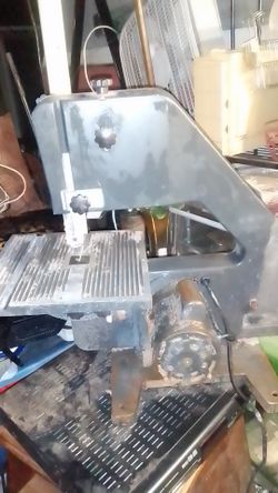 Craftsman 10" Direct Drive Band Saw.