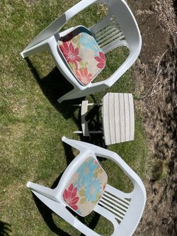 Plastic Outdoor Foldable Table and Chairs