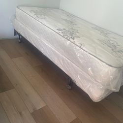 Twin Bed (New)