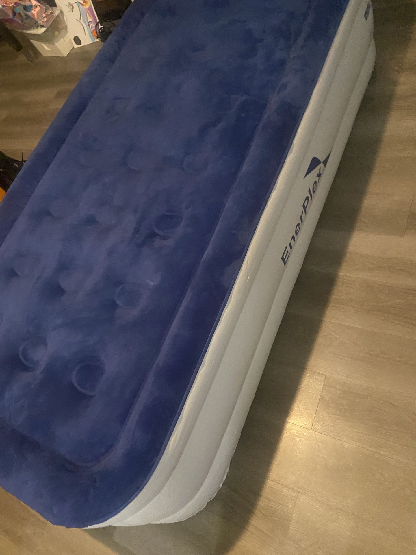 Self Inflating Air Mattress