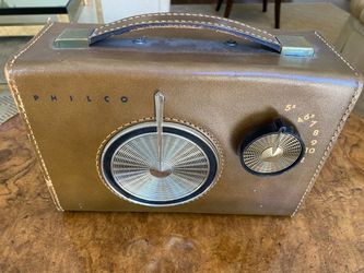 Vintage Philco Model E-676-124 Tube Radio LP