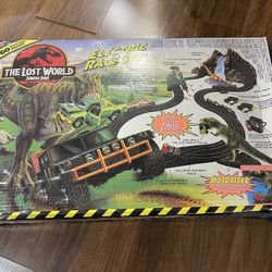 The Lost World Jurassic World Electric Race Set 