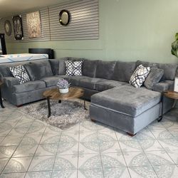 Grey 3 Piece Comfortable Sectional 