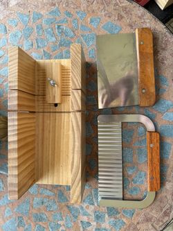 Soap Making Cutter Set – Adjustable Miter Box + Straight & Wavy Cutters