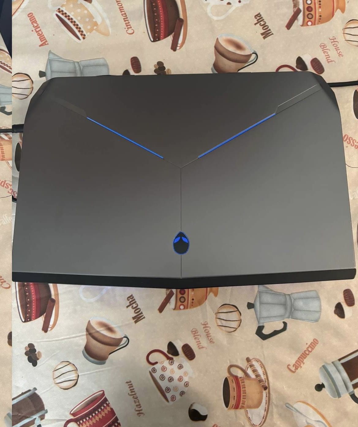Alienware R2 15.6" - i7-6700HQ - GTX 970M - 16GB RAM 1TB SSD * Read Description*
