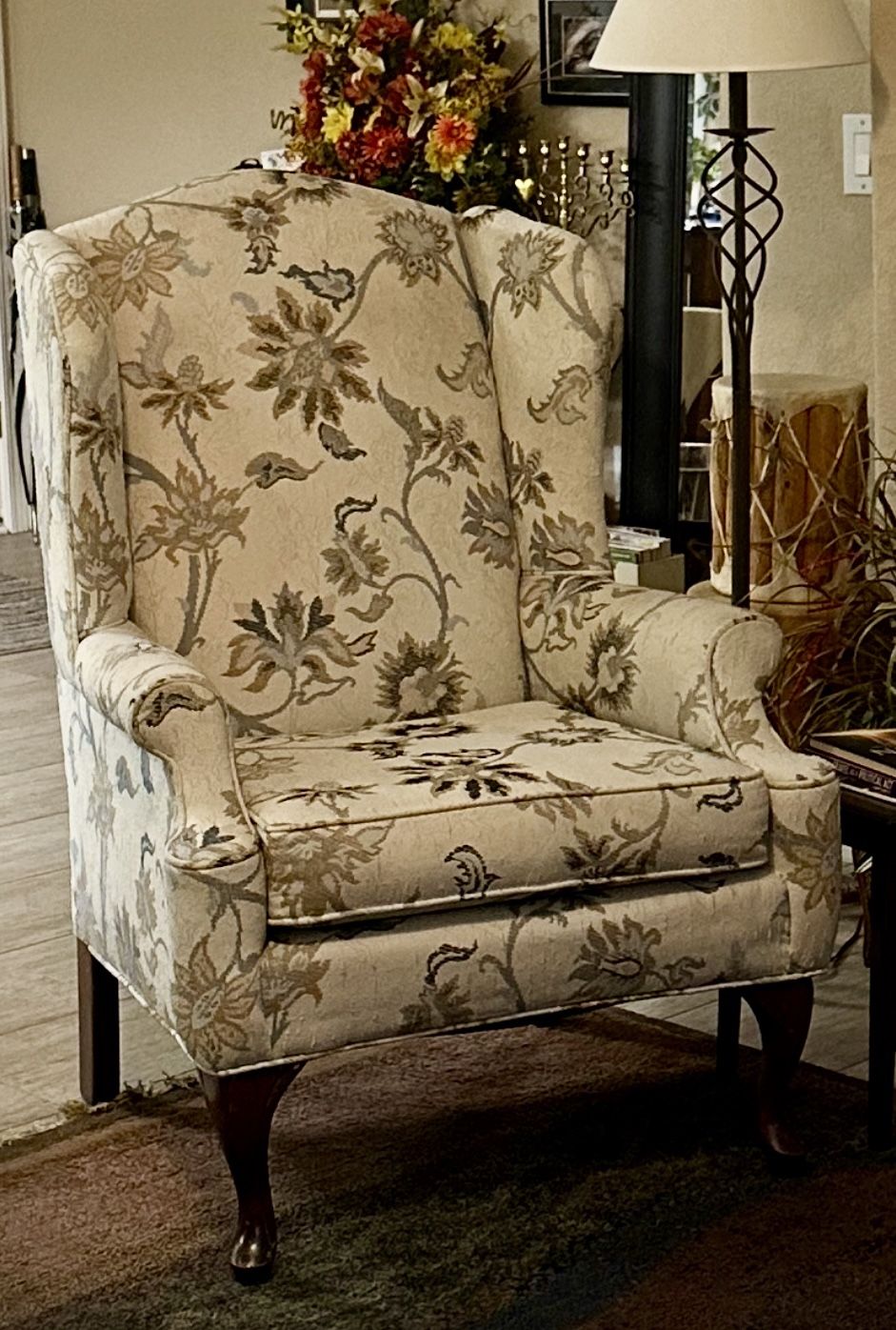 Wingback High Leg Chair