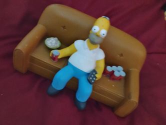 The Simpsons Homer Statue 
