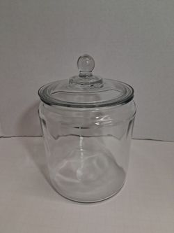 8 1/2" x 6" apothecary glass jar with lid $10 FIRM