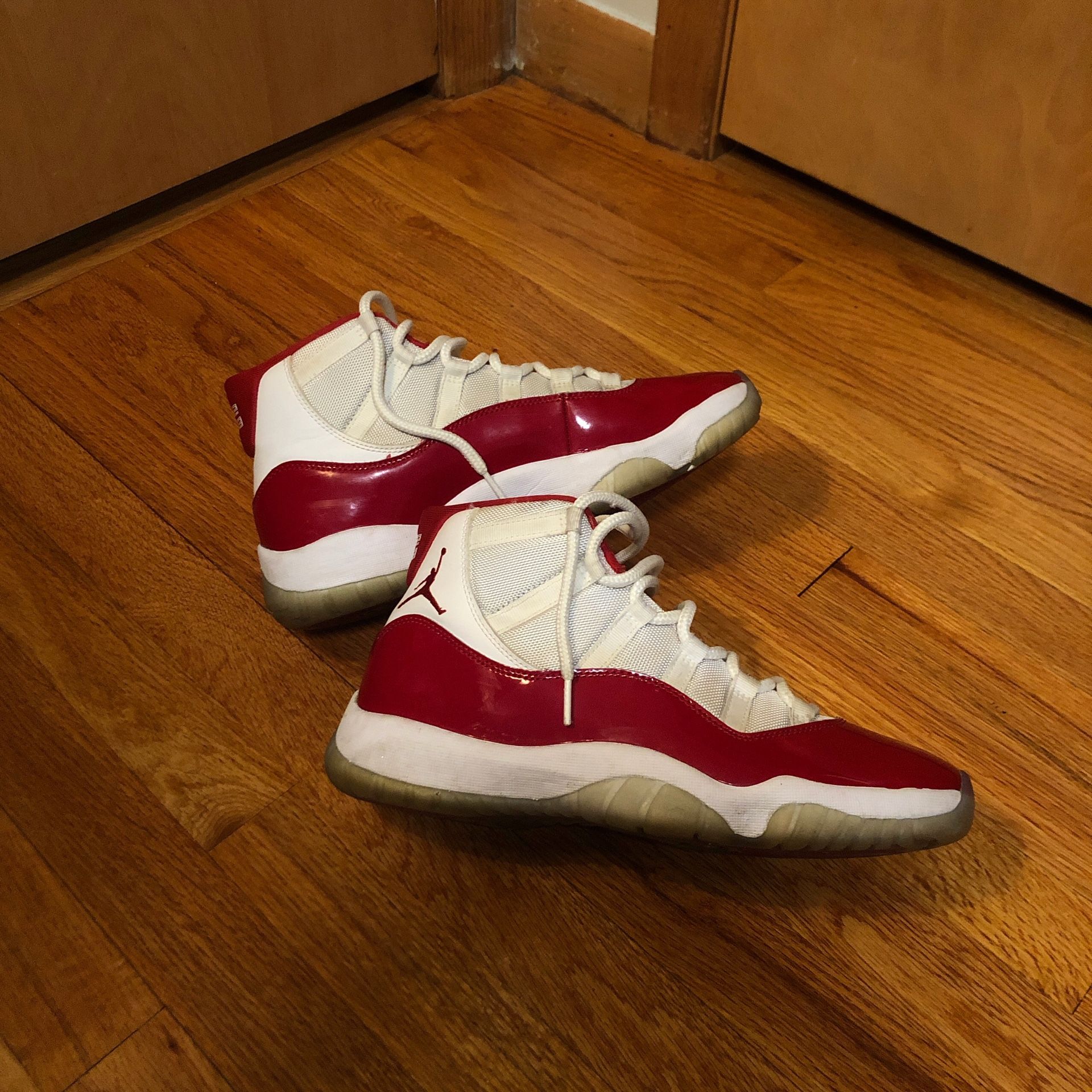 air jordan 11 “cherry”