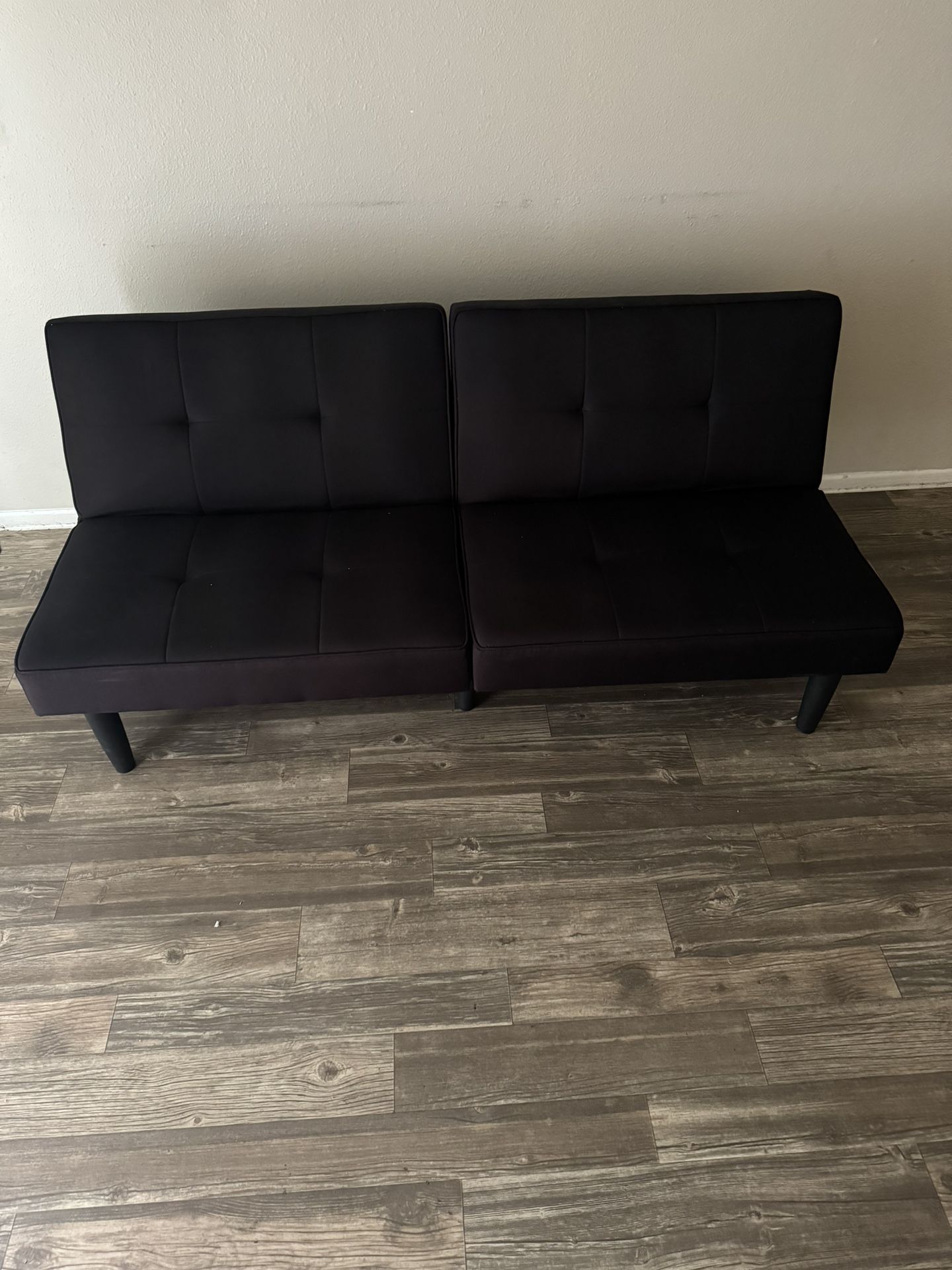 No Cuts Scratch Nothing Just Moving  Well Needed Futon