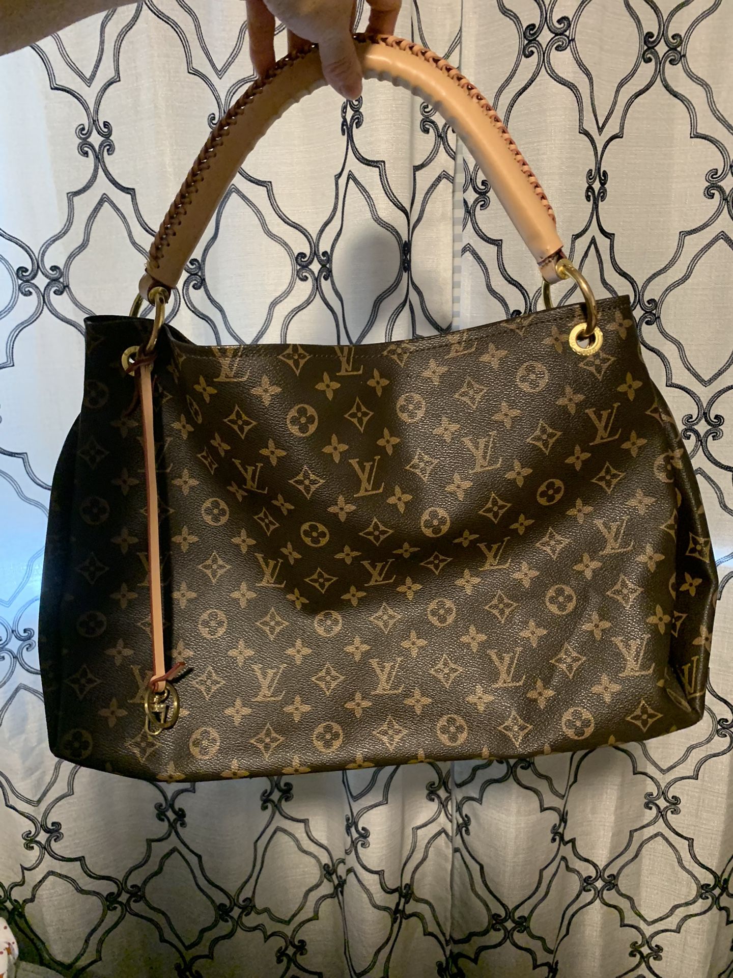 Louis Vuitton Monogram RUBIS SALINA GM for Sale in Rialto, CA - OfferUp