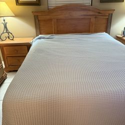 Queen Bedroom Set 